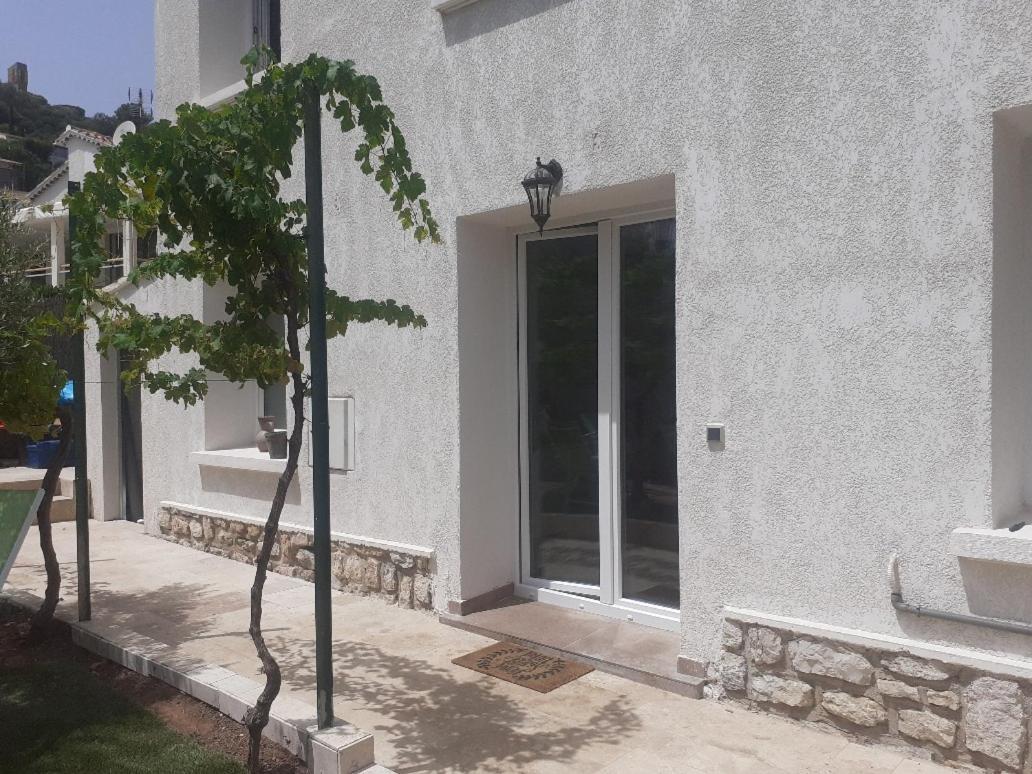 Almanarre Apartment Hyères Екстериор снимка